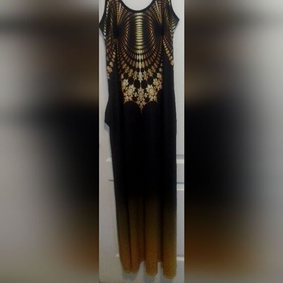 Like-New Ombre Geometric Patterned Maxi Dress - Size S” with pockets - Picture 5 of 15